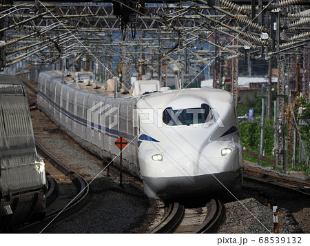 新幹線N700S　J2編成　米原駅にて 68539132