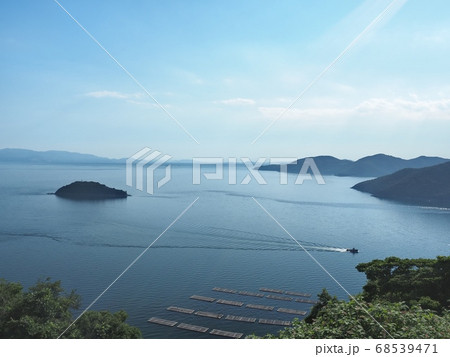 万葉岬から見る夏の播磨灘 万葉岬から見る夏の播磨灘 68539471