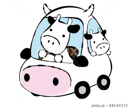 牛02_07（自動車でドライブする牛の親子） 68540373