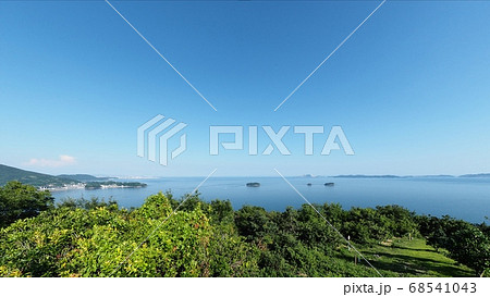 万葉の岬つばき園・桜の回廊からみた播磨灘の眺望 68541043