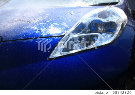 晴れた日の洗車 晴れた日の洗車 68542320