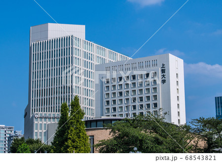 日本の東京都市景観 四ツ谷駅前の上智大学などを望む 日本の東京都市景観 四ツ谷駅前の上智大学などを望む 68543821
