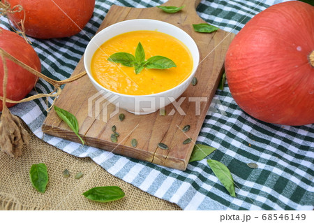Bowl of fresh pumpkin soup  68546149