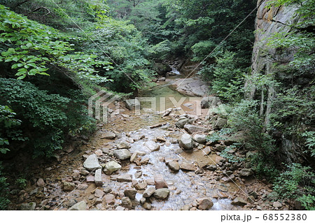 川 河 夏 68552380