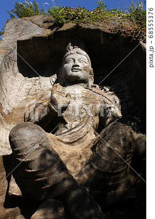 鷹取山の磨崖仏 68555376