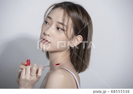 ビューティー 女性 女 68555536