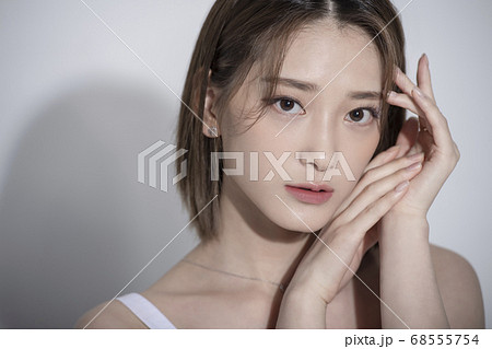 ビューティー 女性 女 68555754