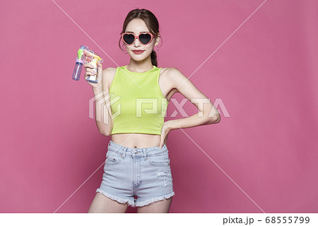女性 女 女の子 68555799