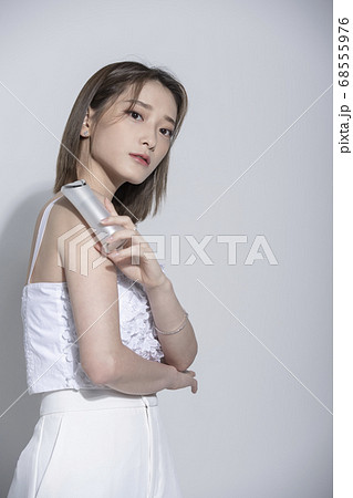 ビューティー 女性 女 68555976