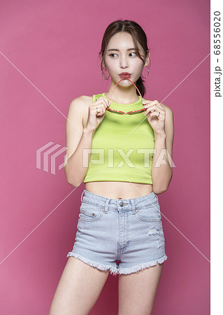 女性 女 女の子 68556020