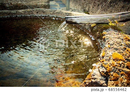 水 流れ スガク 68556462