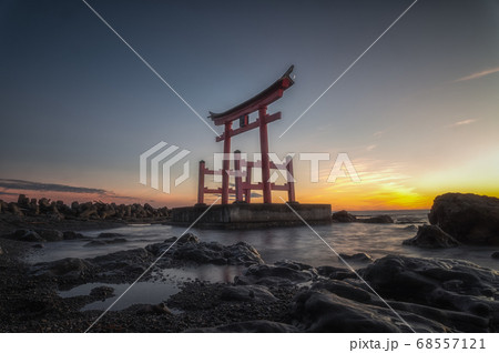 初山別金毘羅神社の夕景 68557121