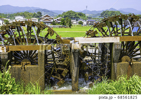 福岡県朝倉市　水車のある風景 68561825