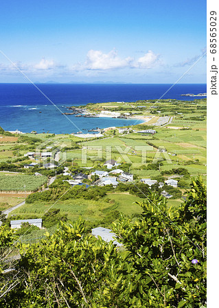 与論城跡から見たヨロン島の風景の写真素材