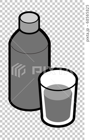 うがい薬と希釈液が入ったコップ うがい薬と希釈液が入ったコップ 68565825