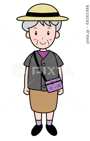 夏にお出掛け中のおばあさん 68565986