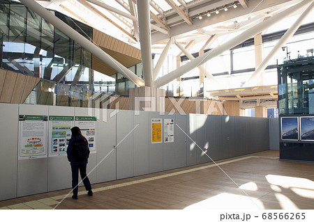 一部工事中の高輪ゲートウェイ駅(品川寄) 一部工事中の高輪ゲートウェイ駅(品川寄) 68566265