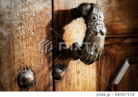hand shaped door knocker hand shaped door knocker 68567518