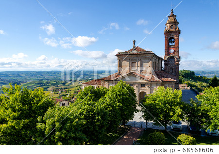Diano d'Alba, church and panorama Diano d'Alba, church and panorama 68568606