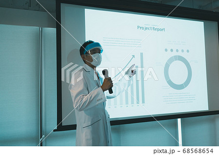 医師　説明　プレゼン 68568654