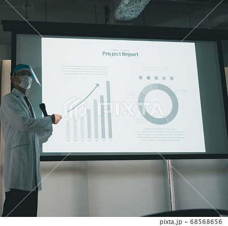 医師　説明　プレゼン 68568656