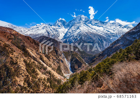 Mountain landscape in Everest region, Nepal Mountain landscape in Everest region, Nepal 68571163