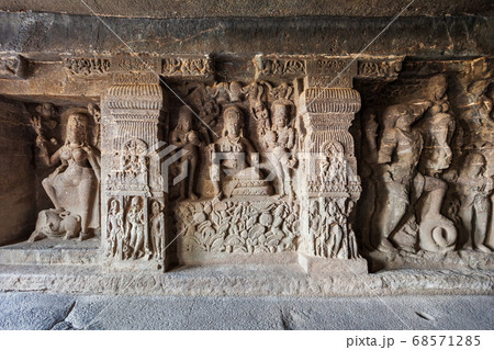 Relief carvings at Kailash Temple, Ellora Relief carvings at Kailash Temple, Ellora 68571285