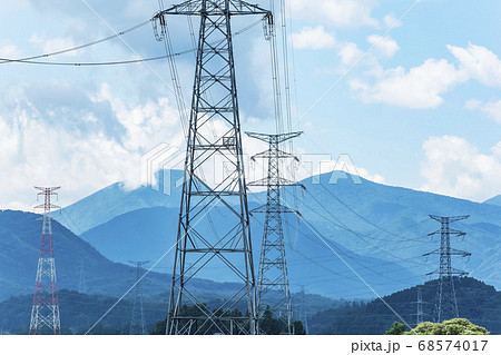 鉄塔 高圧鉄塔 送電線 鉄塔 高圧鉄塔 送電線 68574017