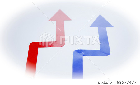 矢印　素材　上昇する矢印 68577477