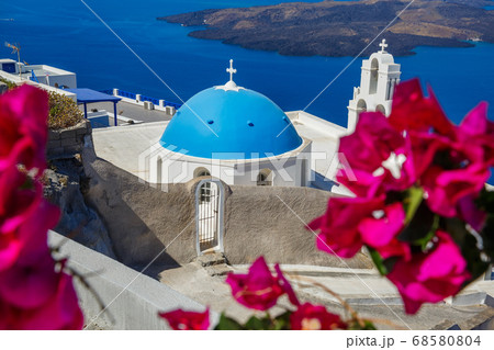Church of the island of Santorini on the beach 68580804