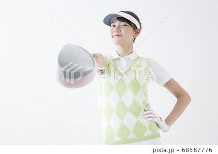 女性ゴルファー 68587776