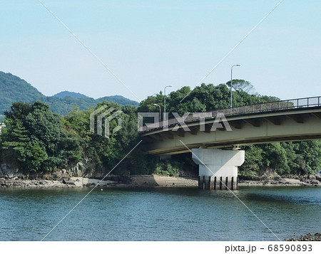 相生市のはりまシーサイドロード（R250）に架かる相生大橋 68590893