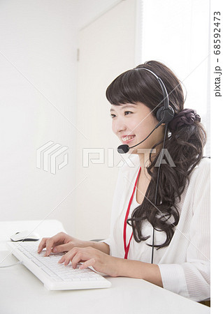 女性オペレーター 68592473