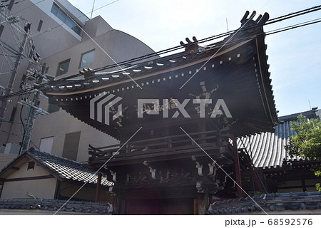 伊丹酒蔵通り 68592576