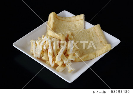 千切りの油揚げ 68593486