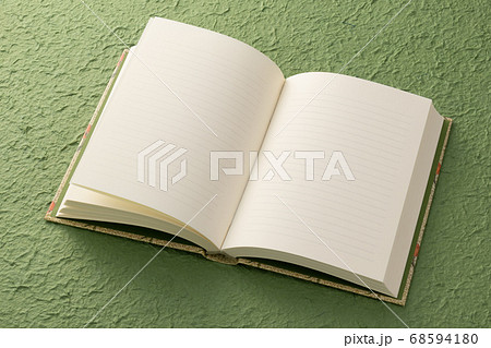 日記帳　冊子　ノート　筆記用具 68594180