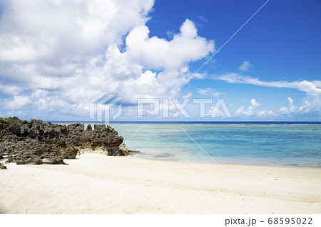 ヨロン島　宇勝海岸 68595022