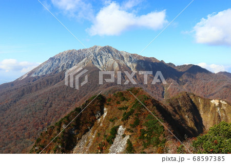 鳥ヶ山から眺める伯耆大山 鳥ヶ山から眺める伯耆大山 68597385