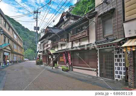 【湯原温泉】 岡山県真庭市湯原温泉 68600119