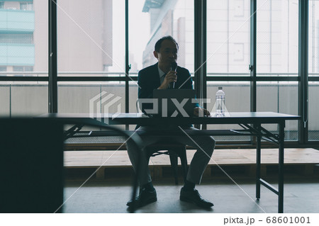 説明会 担当者 説明会 担当者 68601001