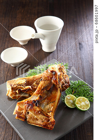 マグロのカマ焼き マグロのカマ焼き 68601997