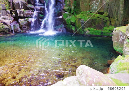 和歌山県新宮市 桑ノ木の滝 和歌山県新宮市 桑ノ木の滝 68603295