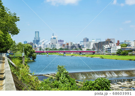 仙台市全景 広瀬川 ビル街 仙台市全景 広瀬川 ビル街 68603991