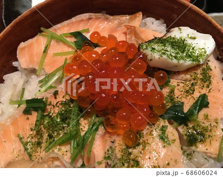 鮭わっぱ飯 鮭わっぱ飯 68606024