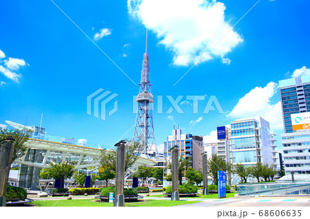名古屋市、テレビ塔とオアシス21の風景 68606635