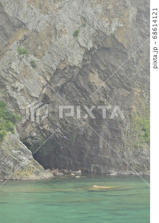 【鹿児島県 奄美大島】徳浜の断崖 【鹿児島県 奄美大島】徳浜の断崖 68614121