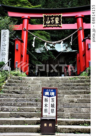 栃木・茨城県境にある『鷲子山上神社』～日本一の巨大ふくろうがある