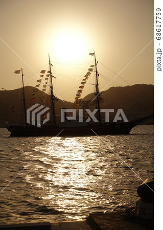 長崎帆船まつり(夕陽バージョン) 68617759