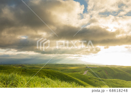 阿蘇　大観峰　光芒 68618248
