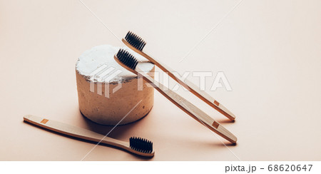 Wooden bamboo toothbrushes 68620647